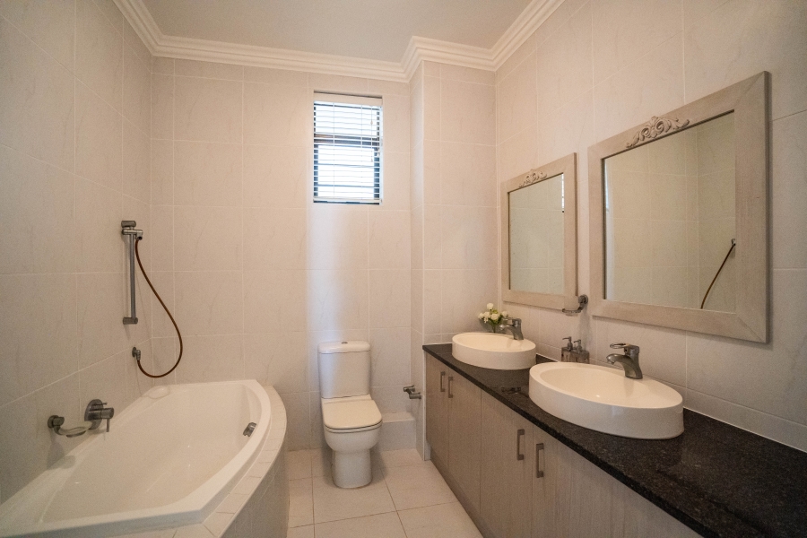 3 Bedroom Property for Sale in West Beach Eastern Cape